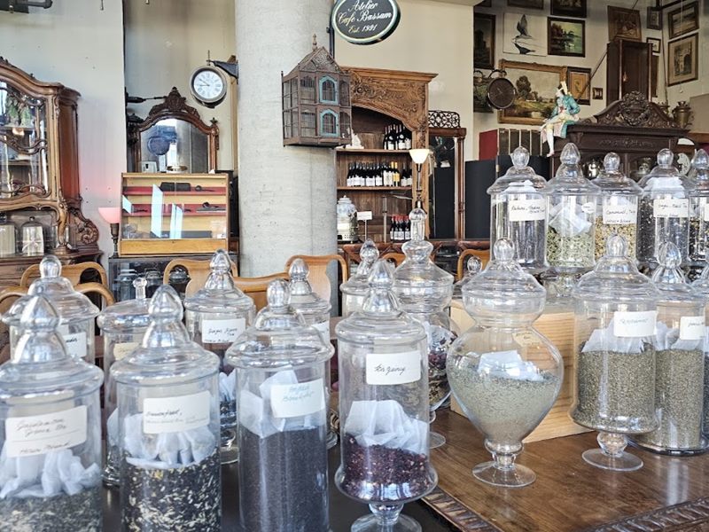Cafe Bassam interior